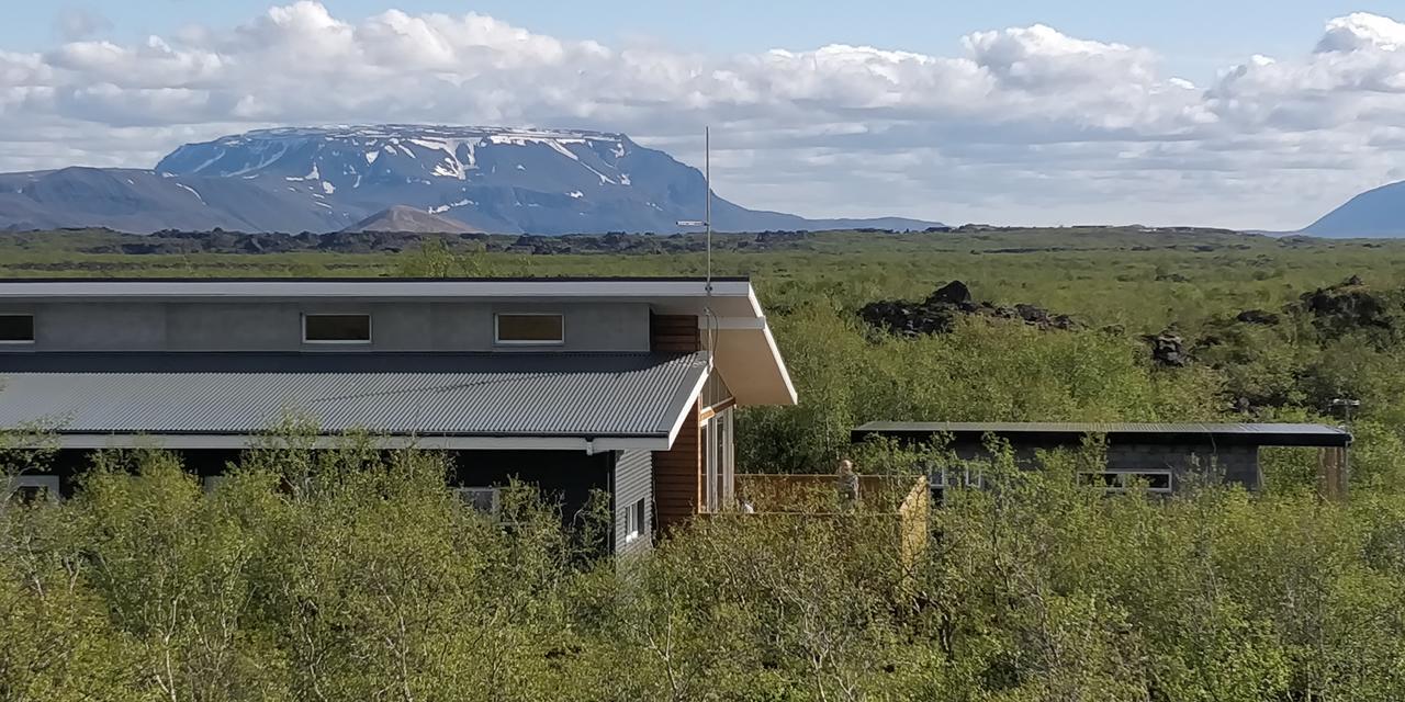 Birkilauf Hotel Миватн Екстериор снимка